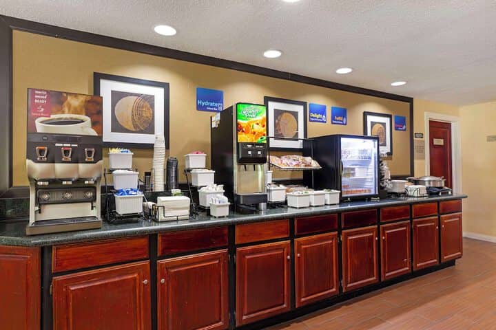 Breakfast area